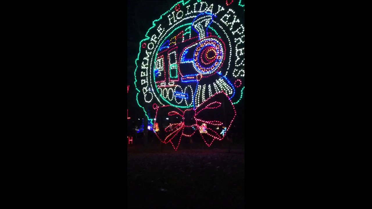 Creekmore Park Christmas Lights Train Ride In 26 Seconds 